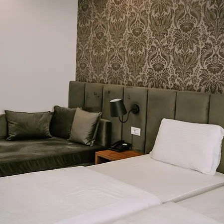 Otel Albanian Star