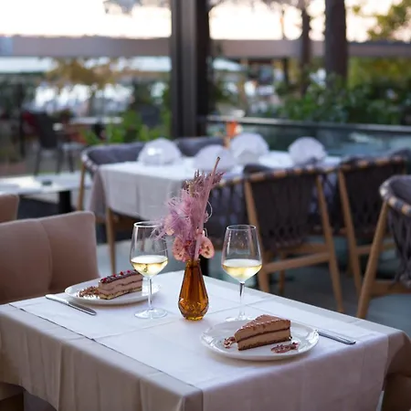 Albanian Star Hotel Kryemëdhej