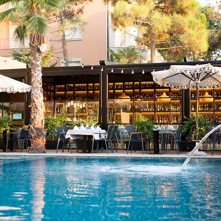 Albanian Star 4* Kryemëdhej