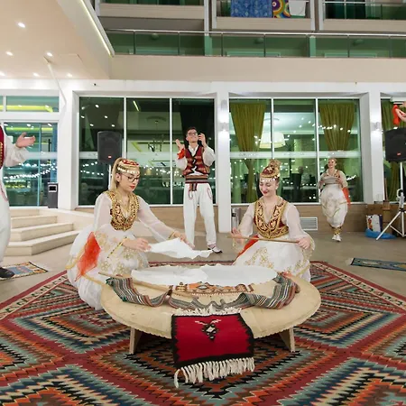 فندق Albanian Star 4*