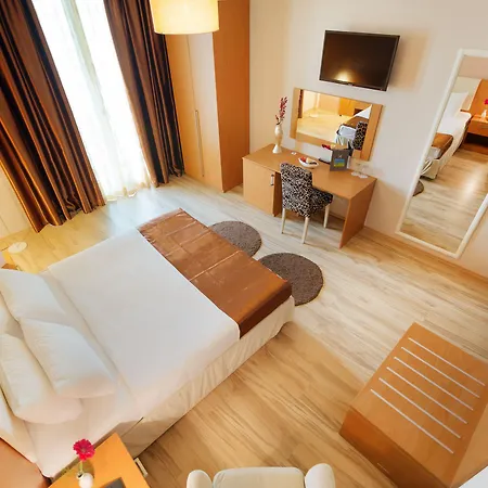 Otel Albanian Star 4*