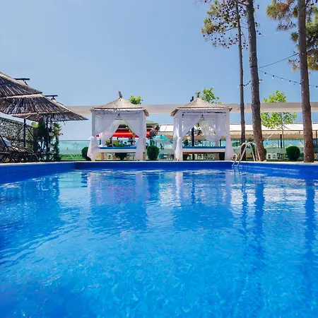 Albanian Star Hotel Kryemëdhej